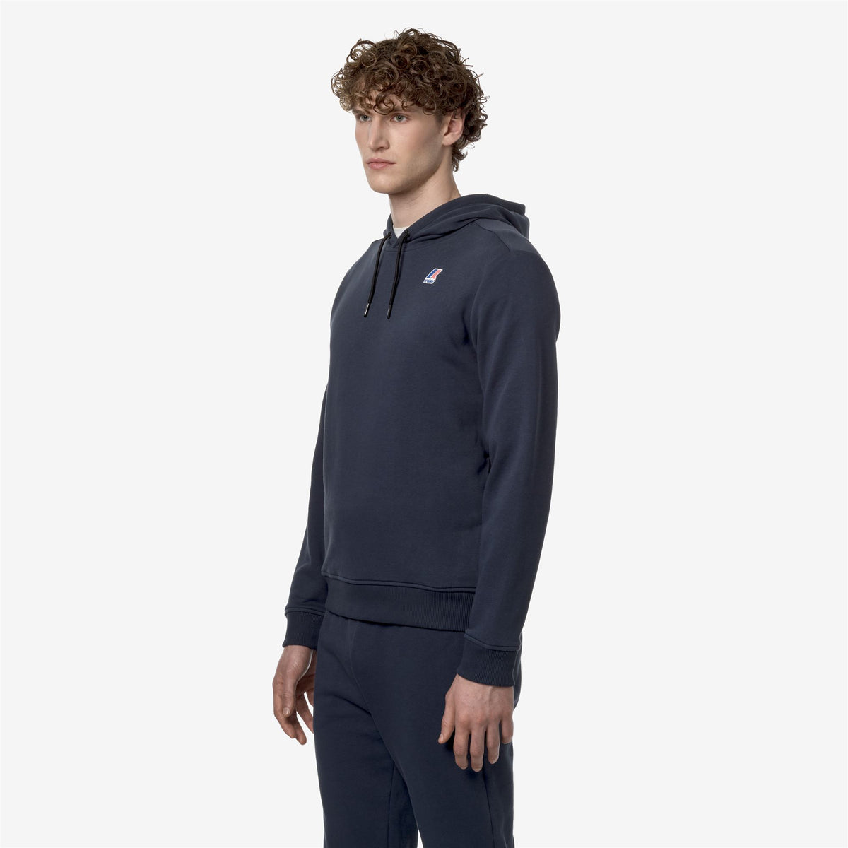 Fleece_UNISEX_LE VRAI ARNETTE POLY COTTON_Jumper_Blue Depth - Commercial 5