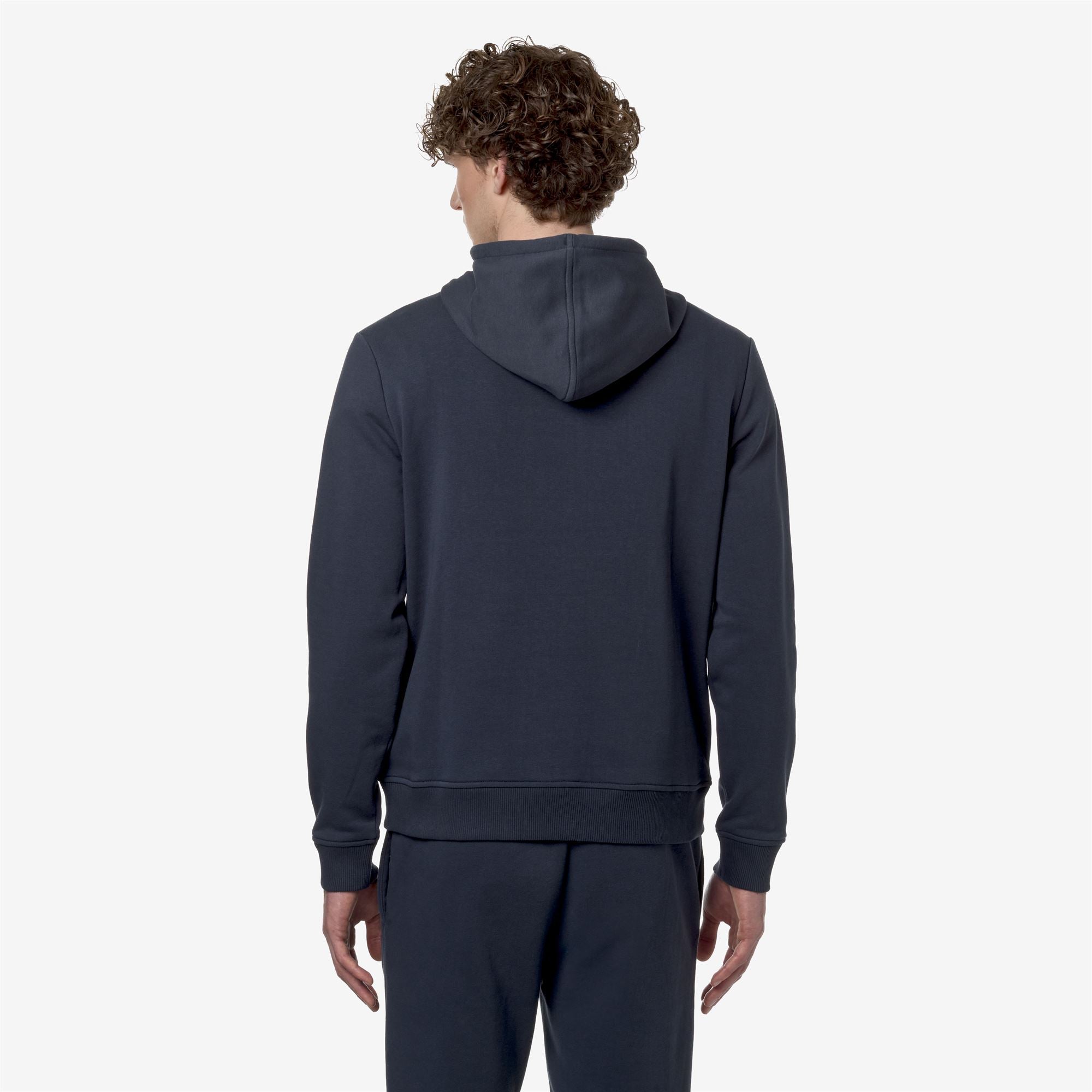 Fleece_UNISEX_LE VRAI ARNETTE POLY COTTON_Jumper_Blue Depth - Commercial 6