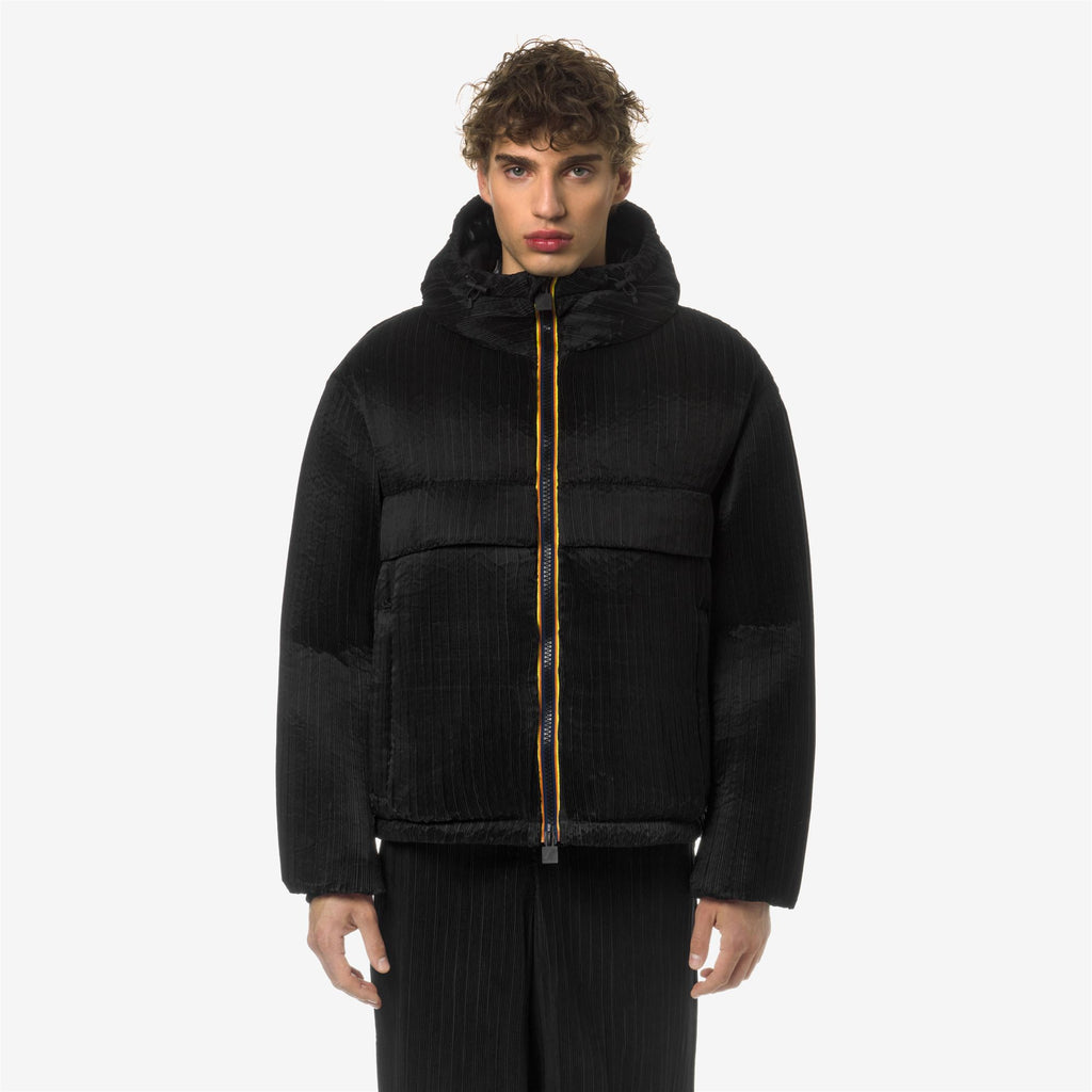 Jackets_Man_CLAUDENY PLISSE THERMO HEAVY_Short_Black Pirate - Commercial 4