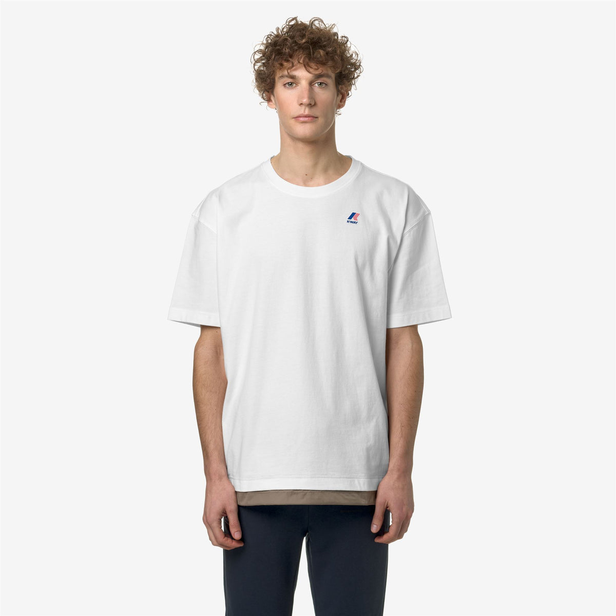 T-Shirts & Top_Unisex_LE VRAI SERILLE NYLON PC_T-Shirt_White - Beige Taupe - Commercial 4