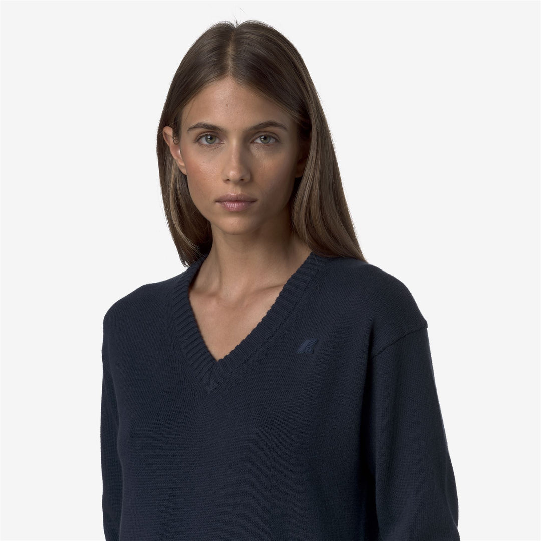 Suéter azul de cachemira y algodón para mujer con cuello en V y aberturas laterales main