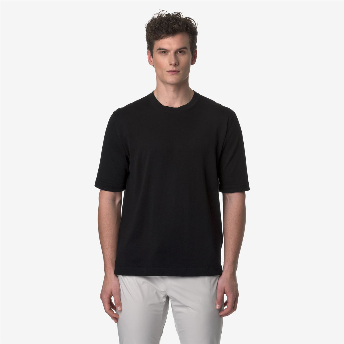 Knitwear_MAN_COMBE_Pull Over_Black Pure - Commercial 4