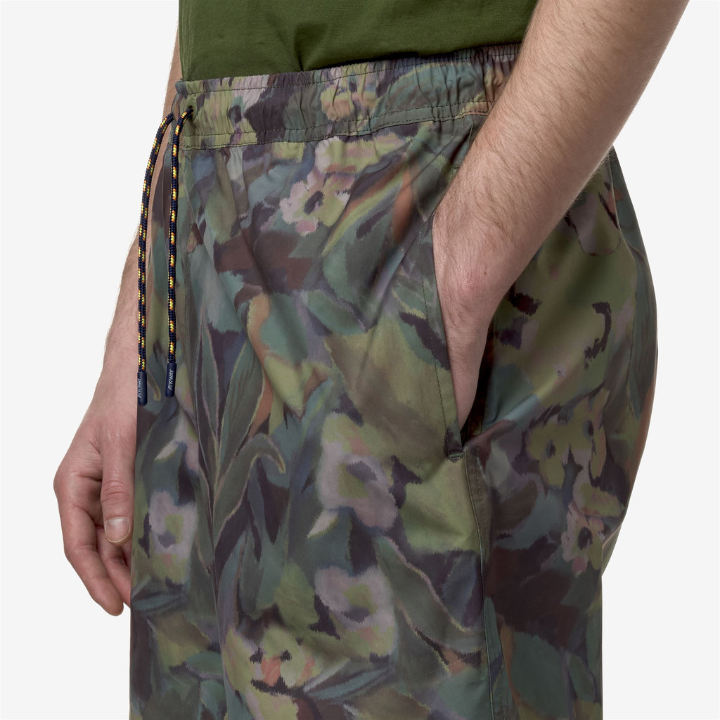 Shorts_Man_LOIR GRAPHIC_Sport Shorts_FLORAL SUMMER GRAPHIC - Commercial 7