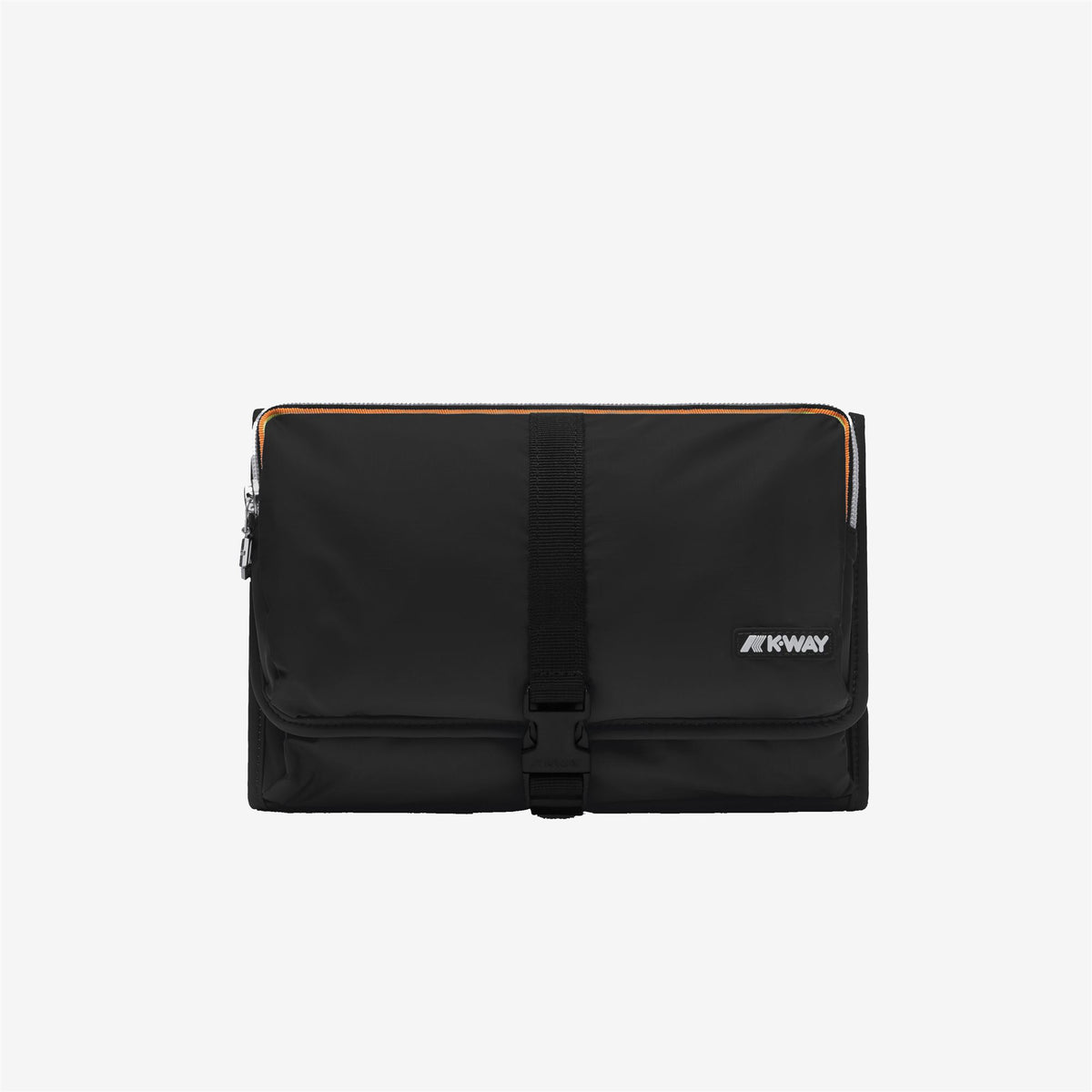 Small Accessories_UNISEX_REVILLE_Beauty Case_Black Pure - Commercial 1