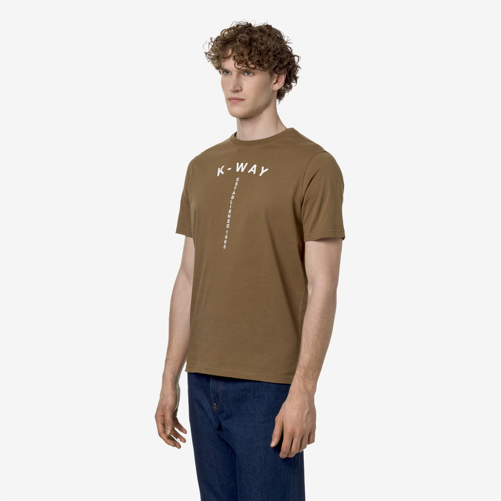 T-Shirts & Top_Man_ODOM TYPO EST._T-Shirt_Brown Corda - Commercial 5
