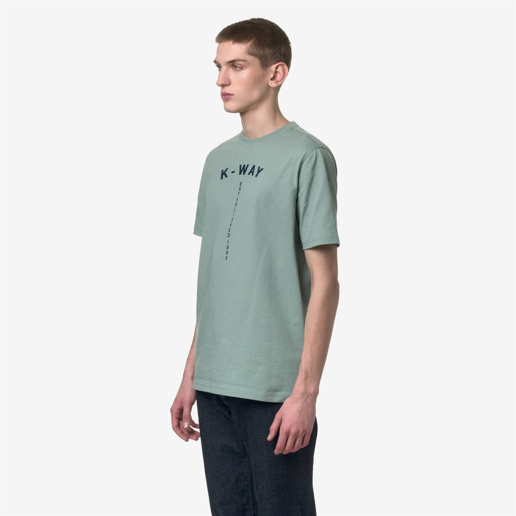 T-Shirts & Top_Man_ODOM TYPO EST._T-Shirt_Green Mold - Commercial 5