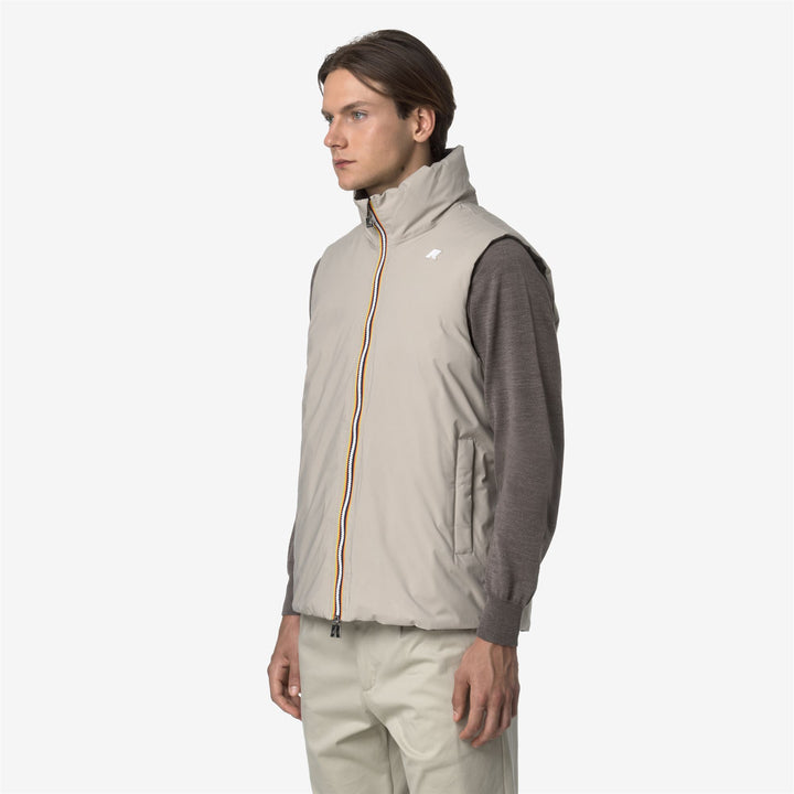 Chaqueta corta acolchada reversible beige para hombre 5
