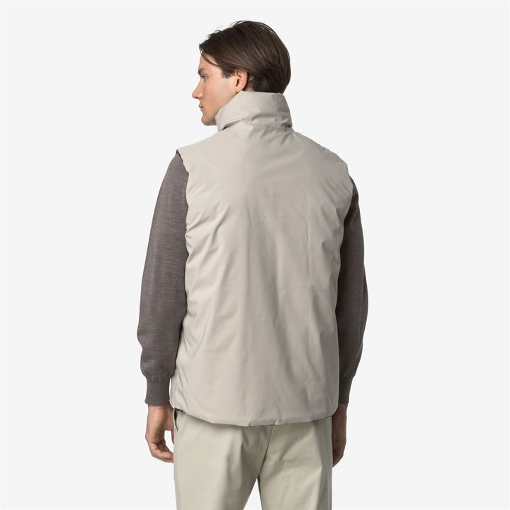 Chaqueta corta acolchada reversible beige para hombre 6