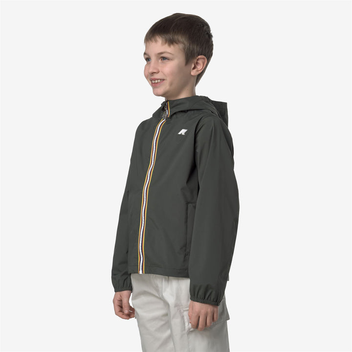 Chaqueta de nylon elástica impermeable verde oscuro para niños 2