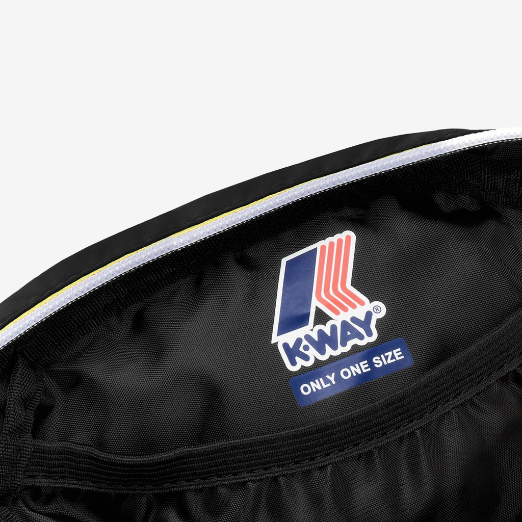 Small Accessories_Unisex_BLAIR_Beauty Case_Black Pure - Commercial 3