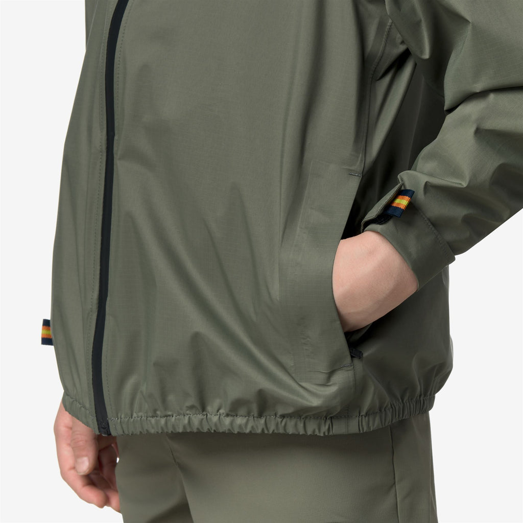 Jackets_Kid unisex_P. CHARMAIN TRAVEL_Short_Green Lichen - Commercial 7