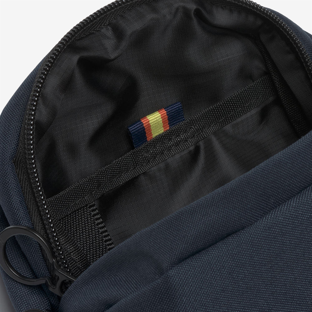 Borsa a tracolla versatile unisex in nylon blu 02