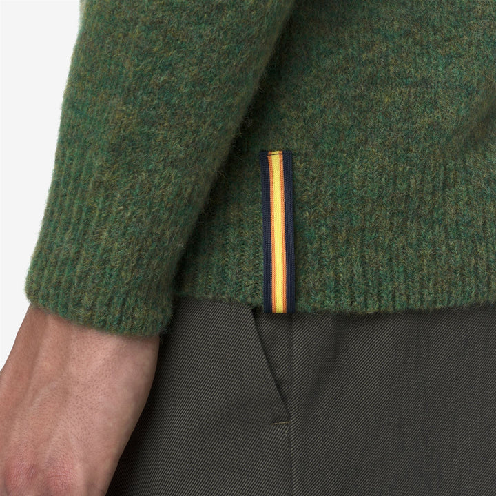 Green men's knit crewneck pullover sweater with merino wool 4