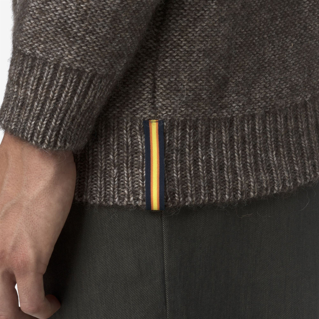 Maglione da uomo in maglia a trecce color oliva nero con misto cotone e alpaca main