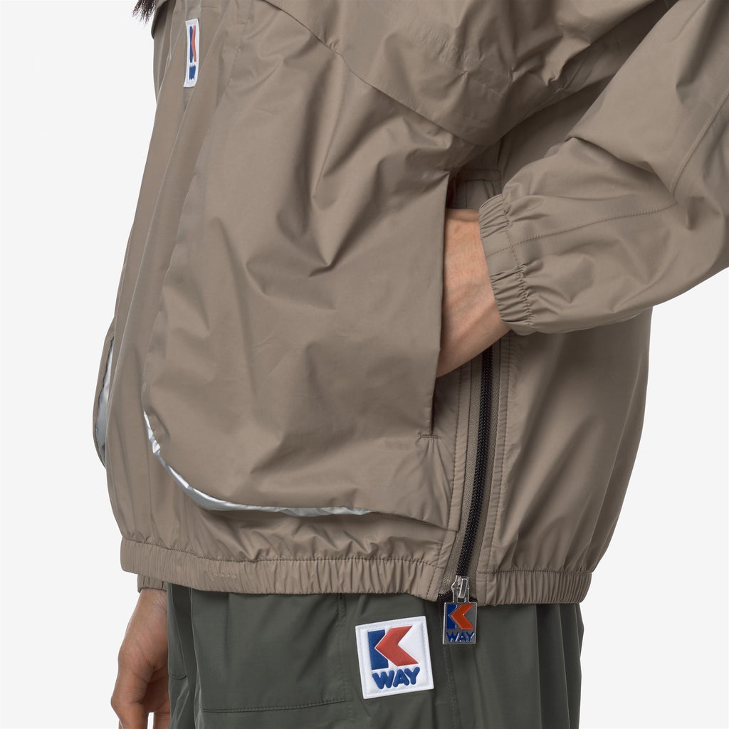 Jackets_UNISEX_7002 HALF ZIP_Short_Beige Taupe - Commercial 7