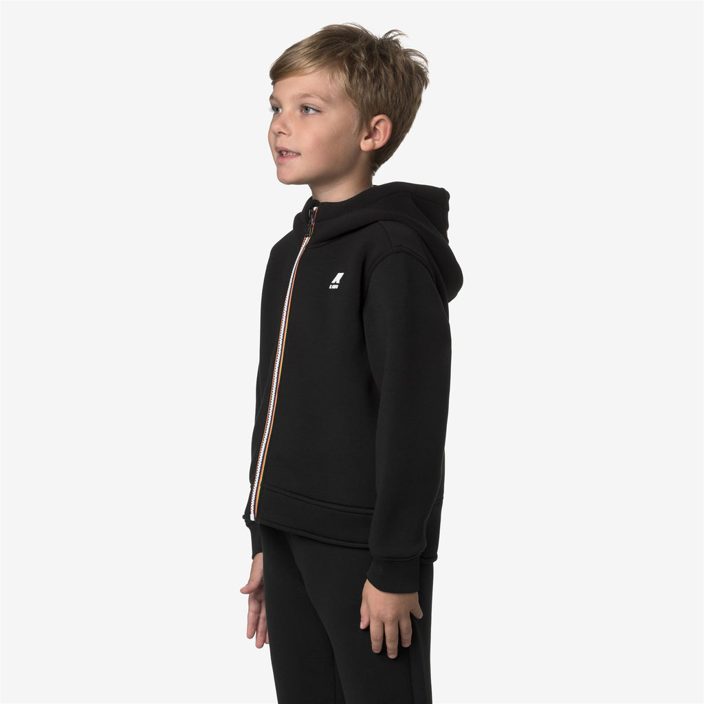 Fleece_Kid unisex_P. ALEC_Jacket_Black Pure - Commercial 5