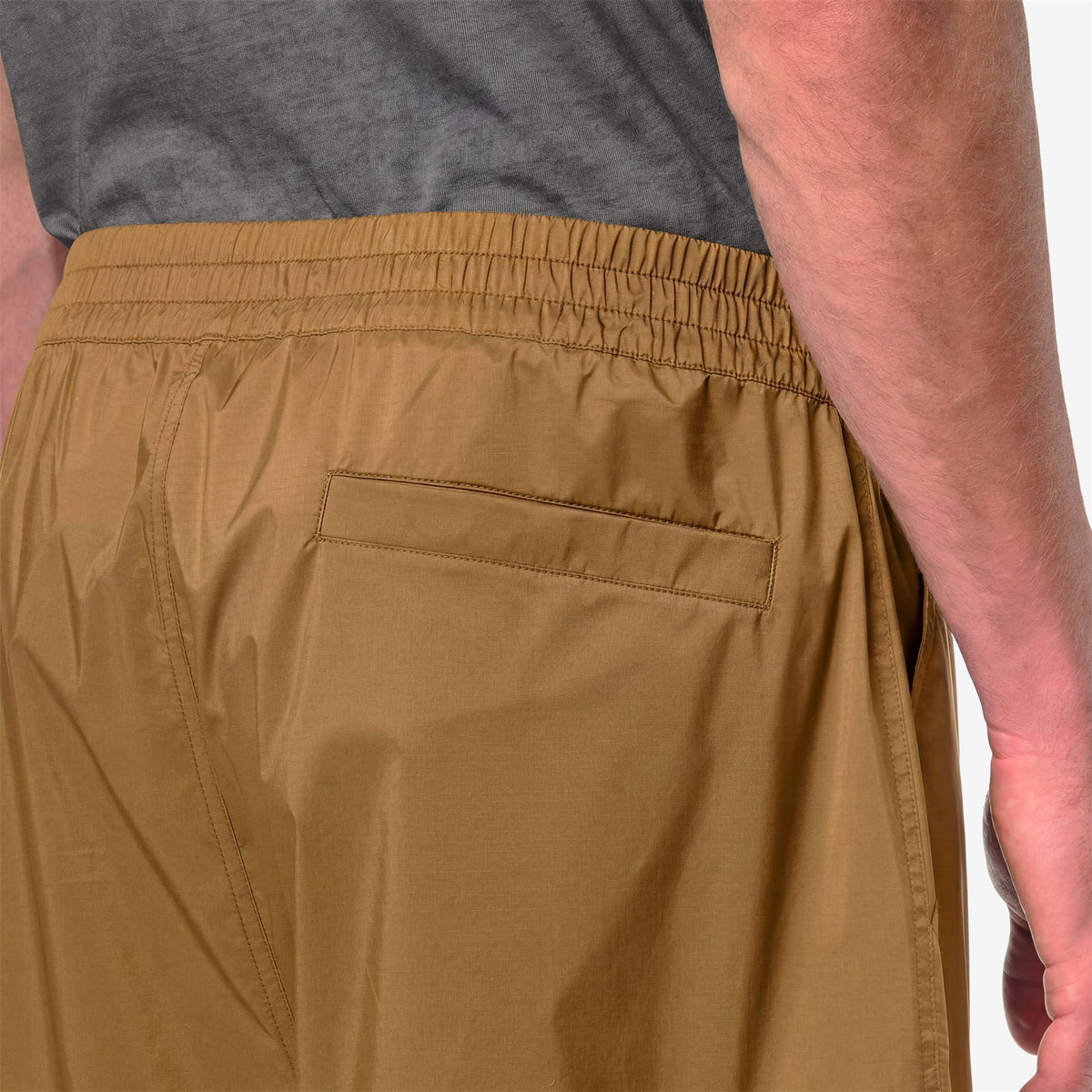 Pants_Man_MAT LF_Cargo_Brown Bistre - Commercial 7