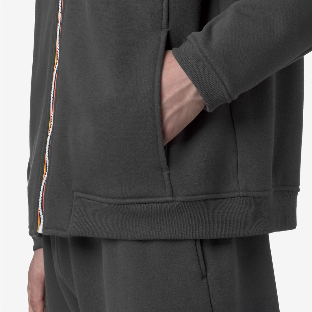 Sudadera unisex gris con capucha y cremallera completa para actividades al aire libre main