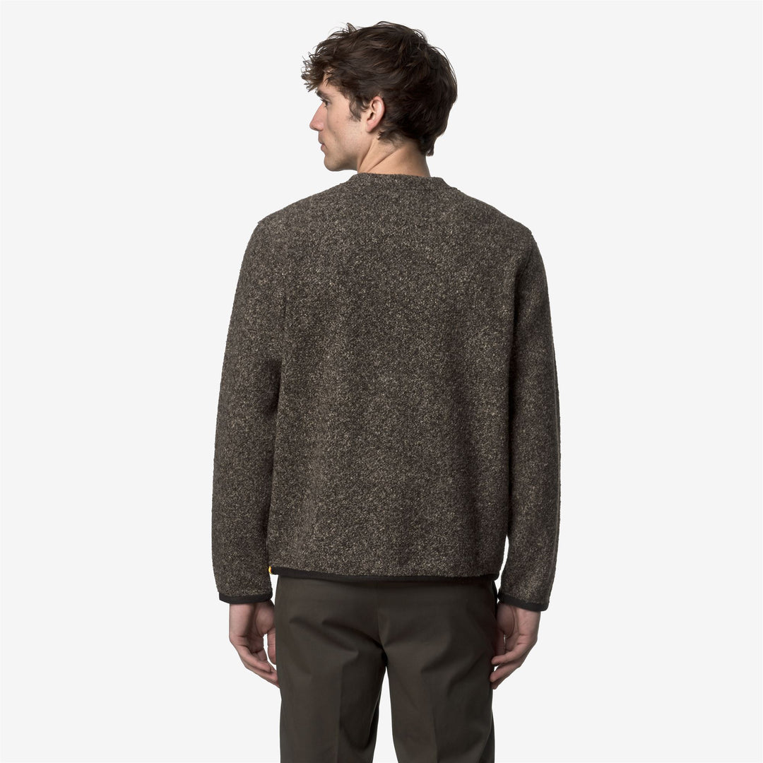 Suéter polar de mezcla de lana color oliva negro para hombre con puños elásticos main