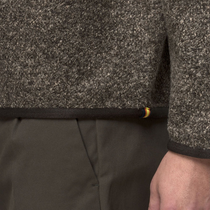 Suéter polar de mezcla de lana color oliva negro para hombre con puños elásticos 2