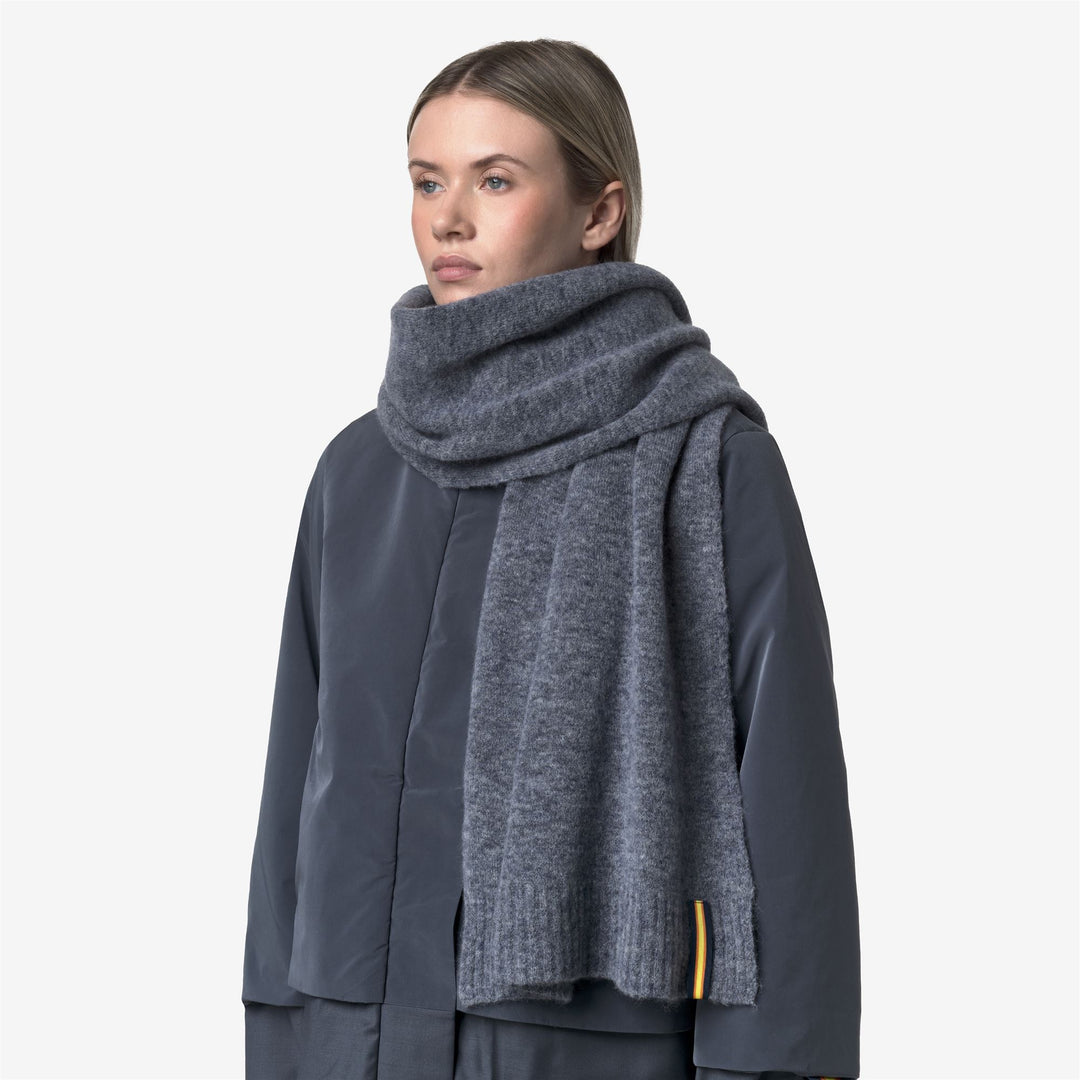 Sciarpa blu in misto lana da donna per il freddo main