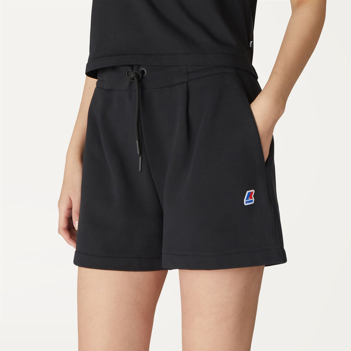 Shorts_Woman_CATE_Sport Shorts_Black Pure - Commercial 7