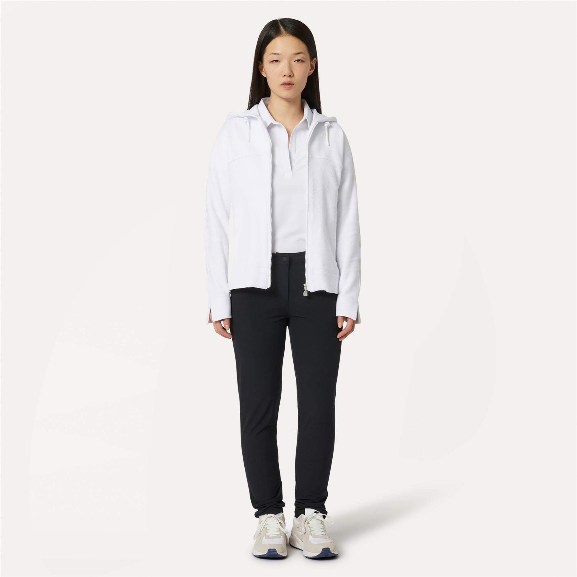 Pants_WOMAN_MARLENE LIGHT_Chino_Black Pure - Commercial 4