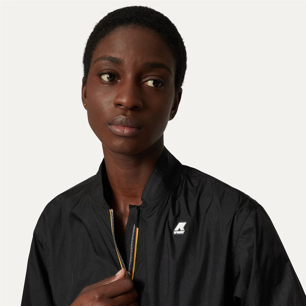 Jackets_WOMAN_AMAURETTE IRIDESCENT METAL NY_Short_Black Pure - Commercial 7