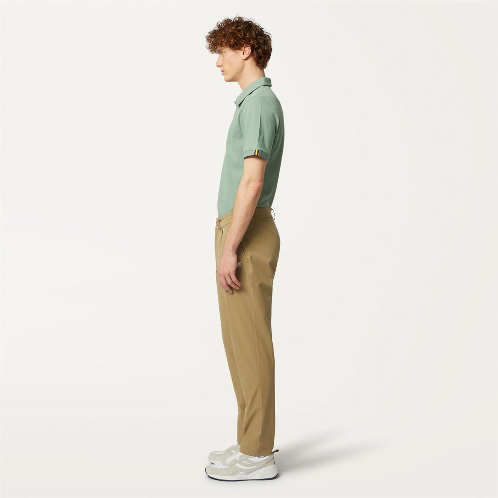 Pants_MAN_GAEL LIGHT_Chino_Beige Khaki - Commercial 5