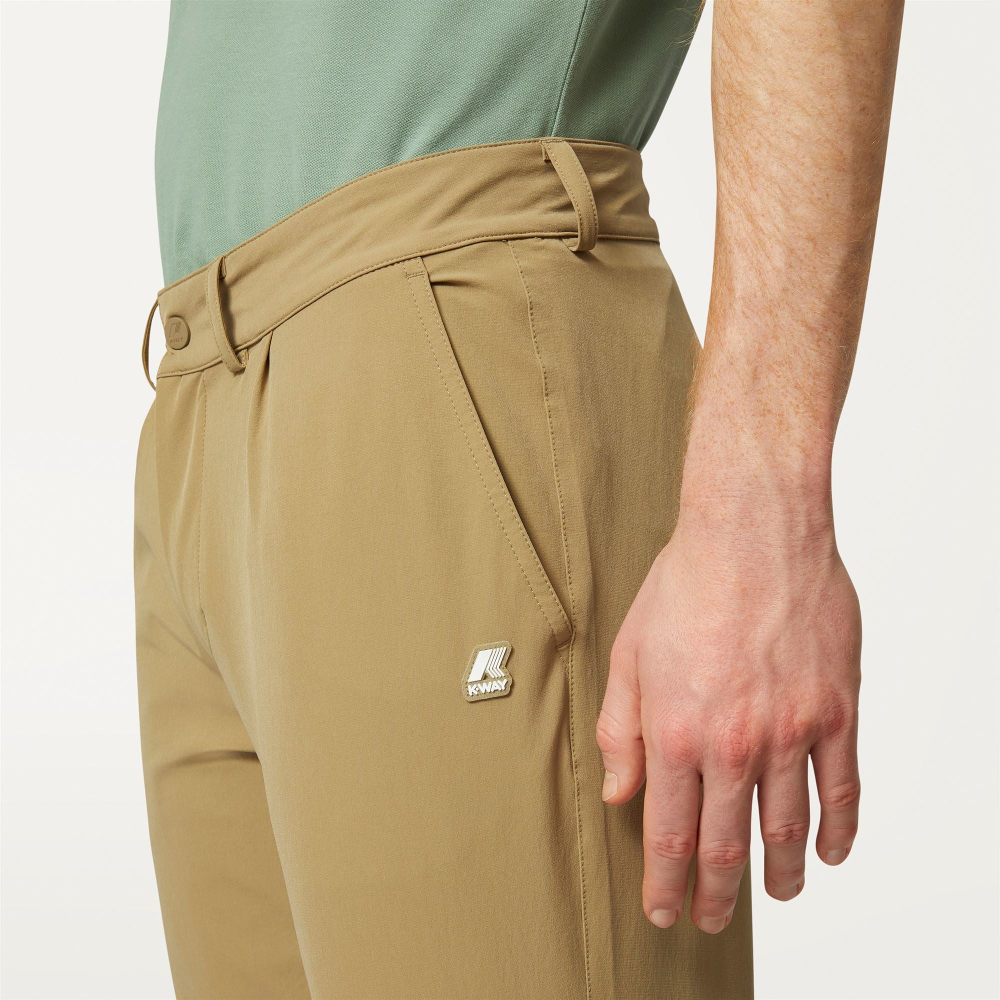 Pants_MAN_GAEL LIGHT_Chino_Beige Khaki - Commercial 7
