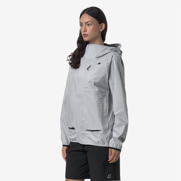 Chaqueta gris unisex para exteriores con tejido impermeable y transpirable 4