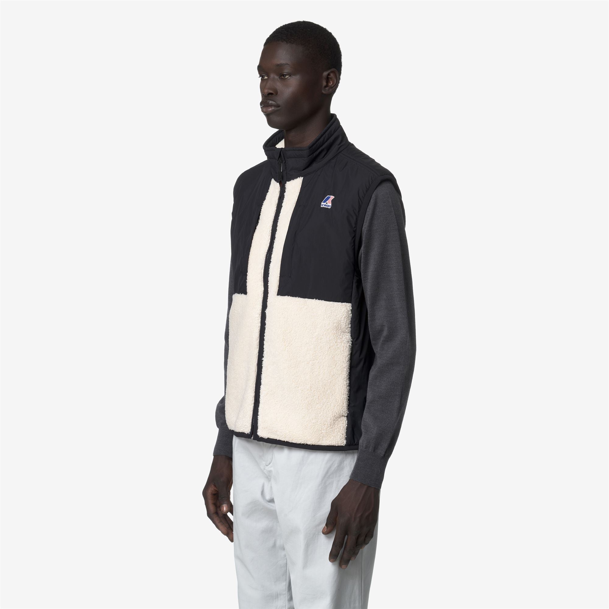 Fleece_UNISEX_VITAL 4.0 ORSETTO_Vest_Black Pure-Ecru - Commercial 5