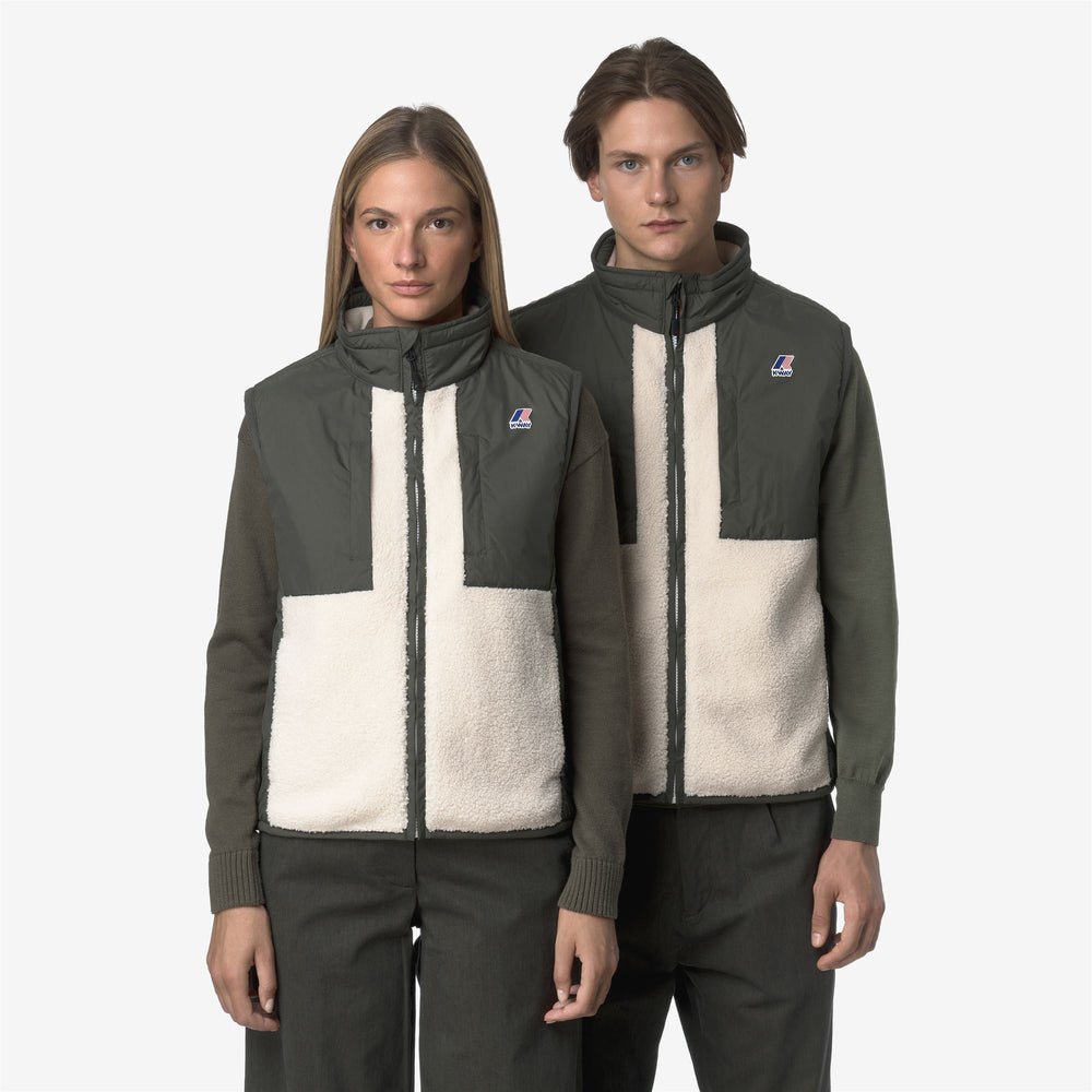 Green unisex fleece vest with PrimaLoft padding and water resistance 02