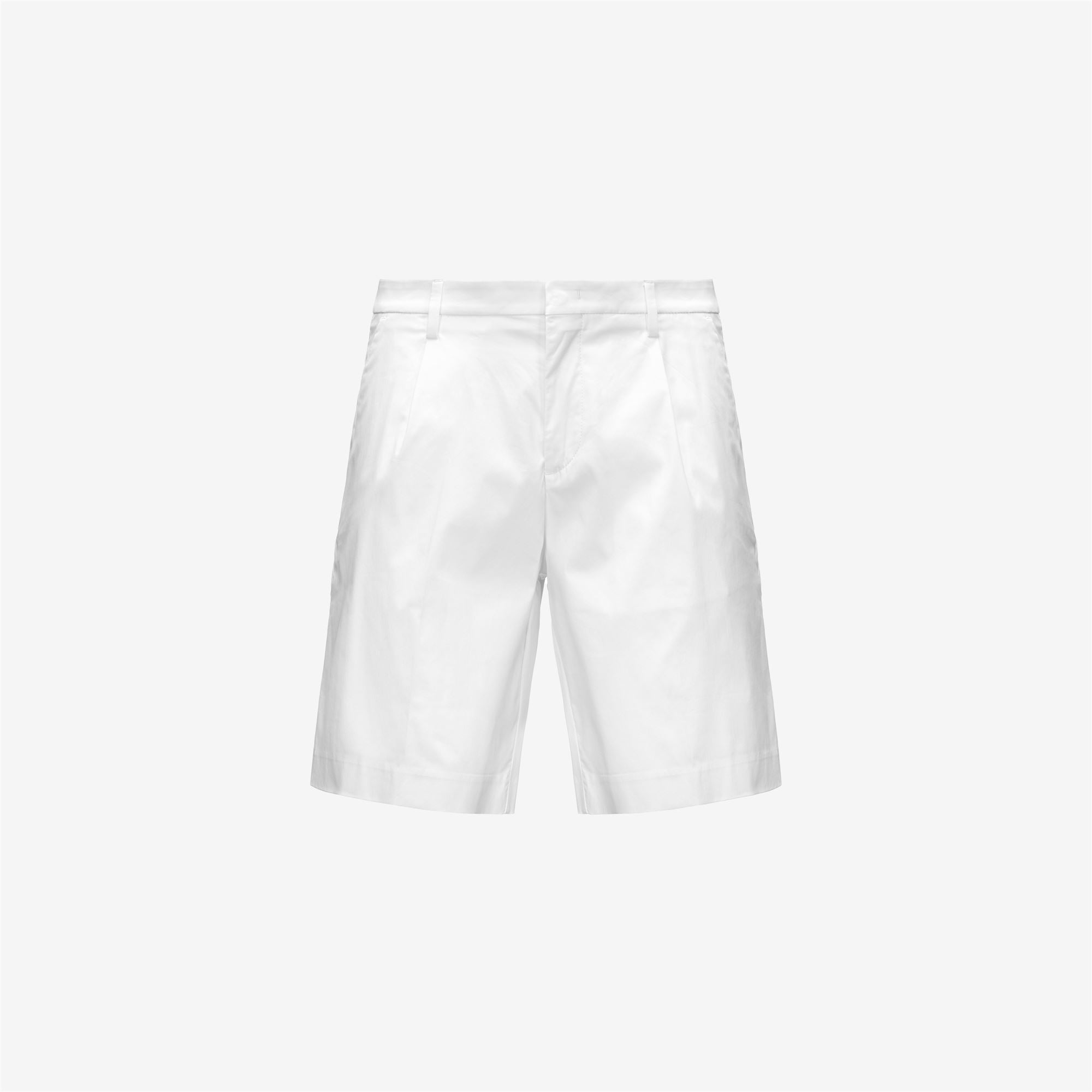 Shorts_MAN_SEVERE TWILL TECH GOLF_Chino_White - Commercial 1