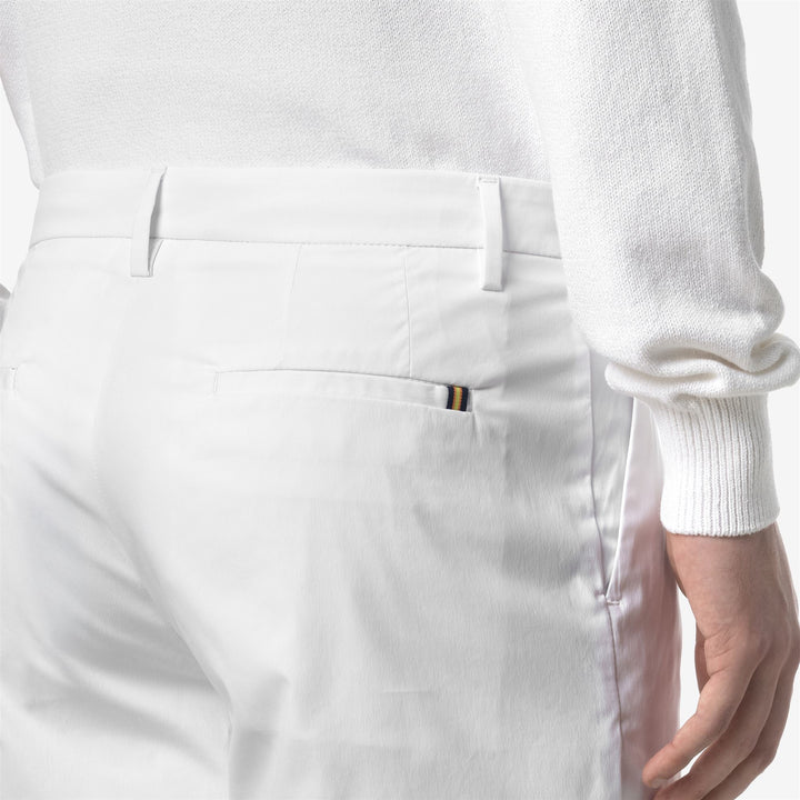 Pantaloni Corti Chino da Golf Uomo Grigio Bianco con Cotone Elasticizzato 2