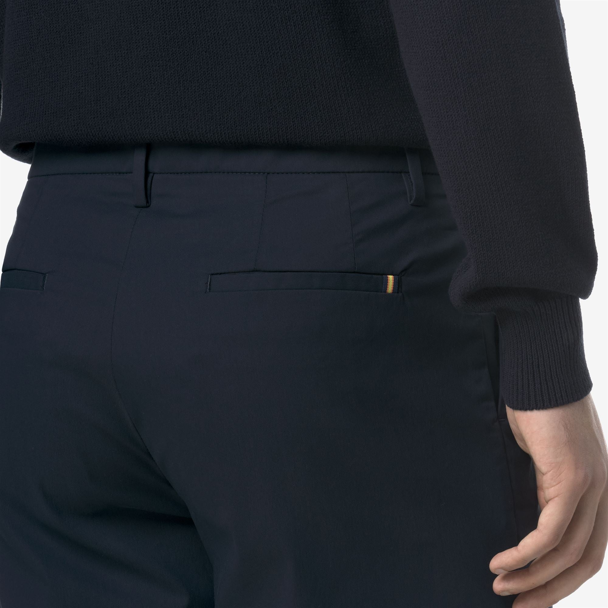 Shorts_MAN_SEVERE TWILL TECH GOLF_Chino_Blue Depth - Commercial 7