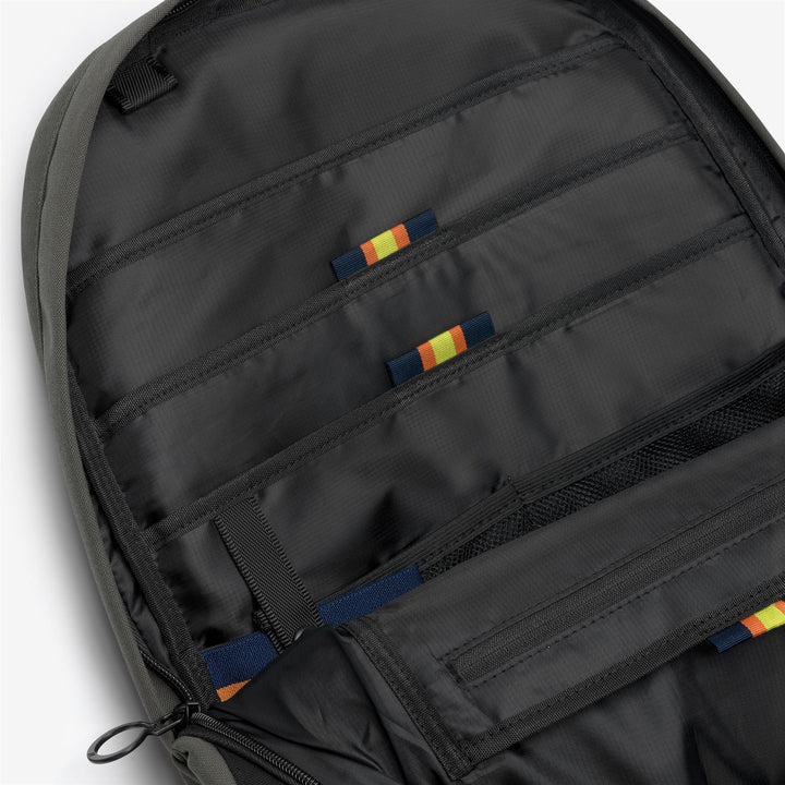 Zaino compatto unisex in nylon verde nerastro 3