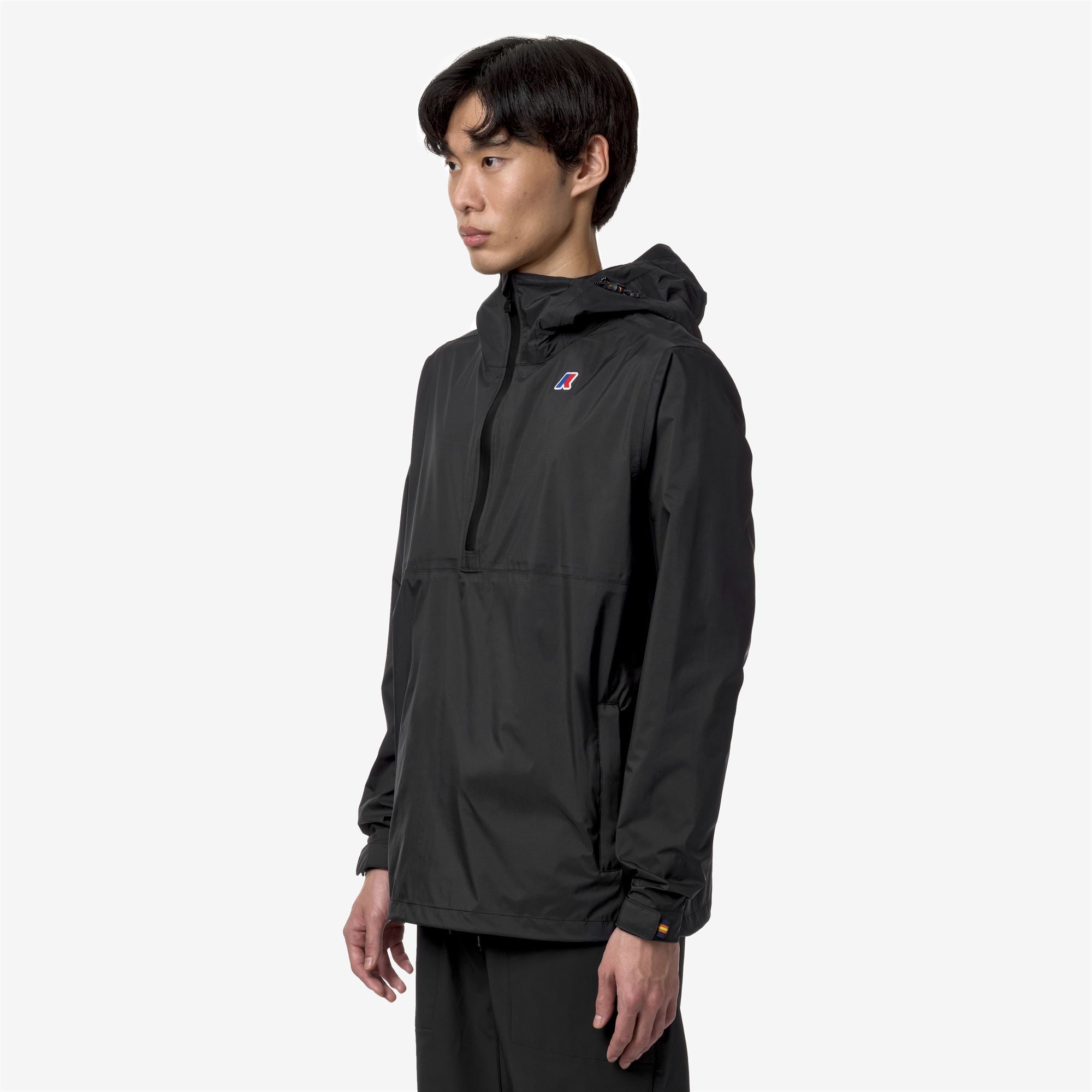 Jackets_UNISEX_CLEONTE TRAVEL_Mid_Black Pure - Commercial 5