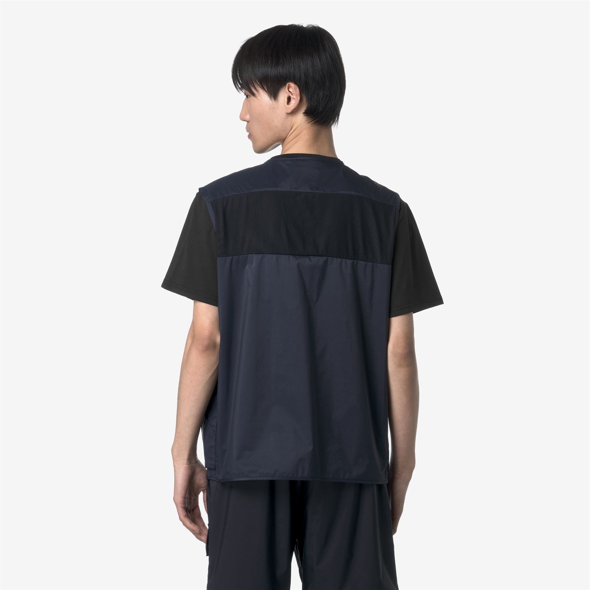 Jackets_UNISEX_GORGES_Vest_Blue Depth - Commercial 6