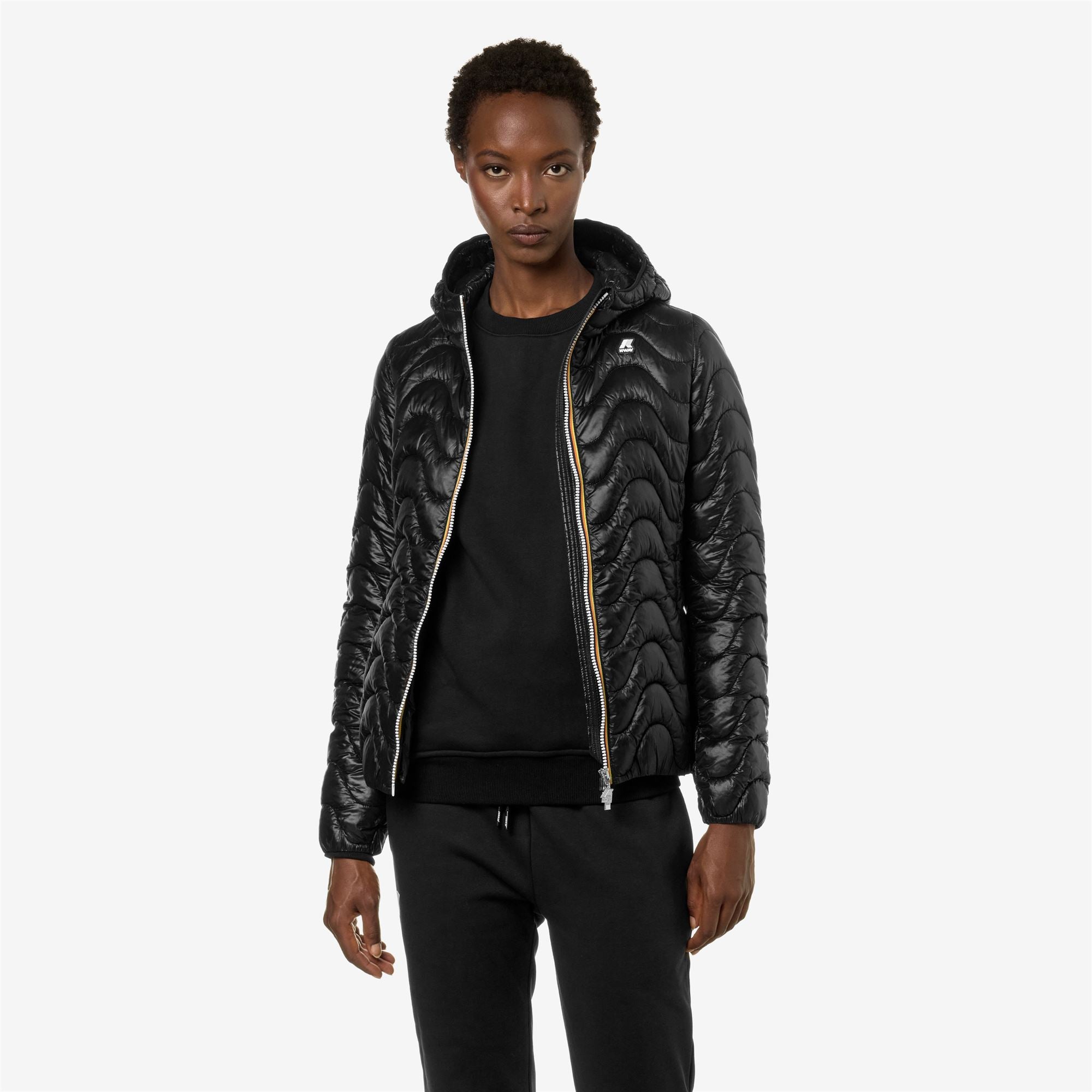 Jackets_WOMAN_LILY QUILTED WARM_Short_Black Pure - Commercial 4