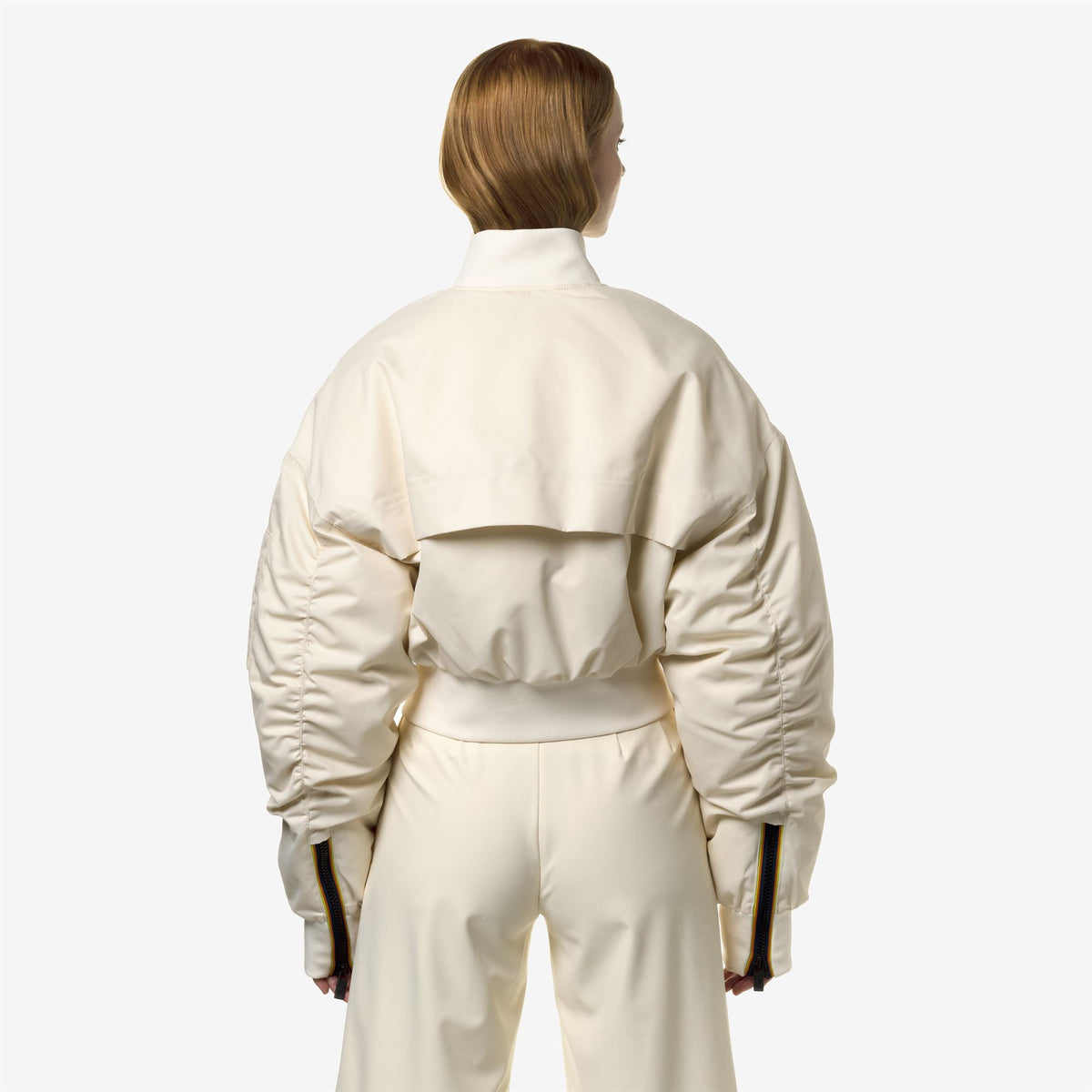 Jackets_Woman_LONCROP THERMO SHINY TWILL_Short_Beige Shortbread - Commercial 6