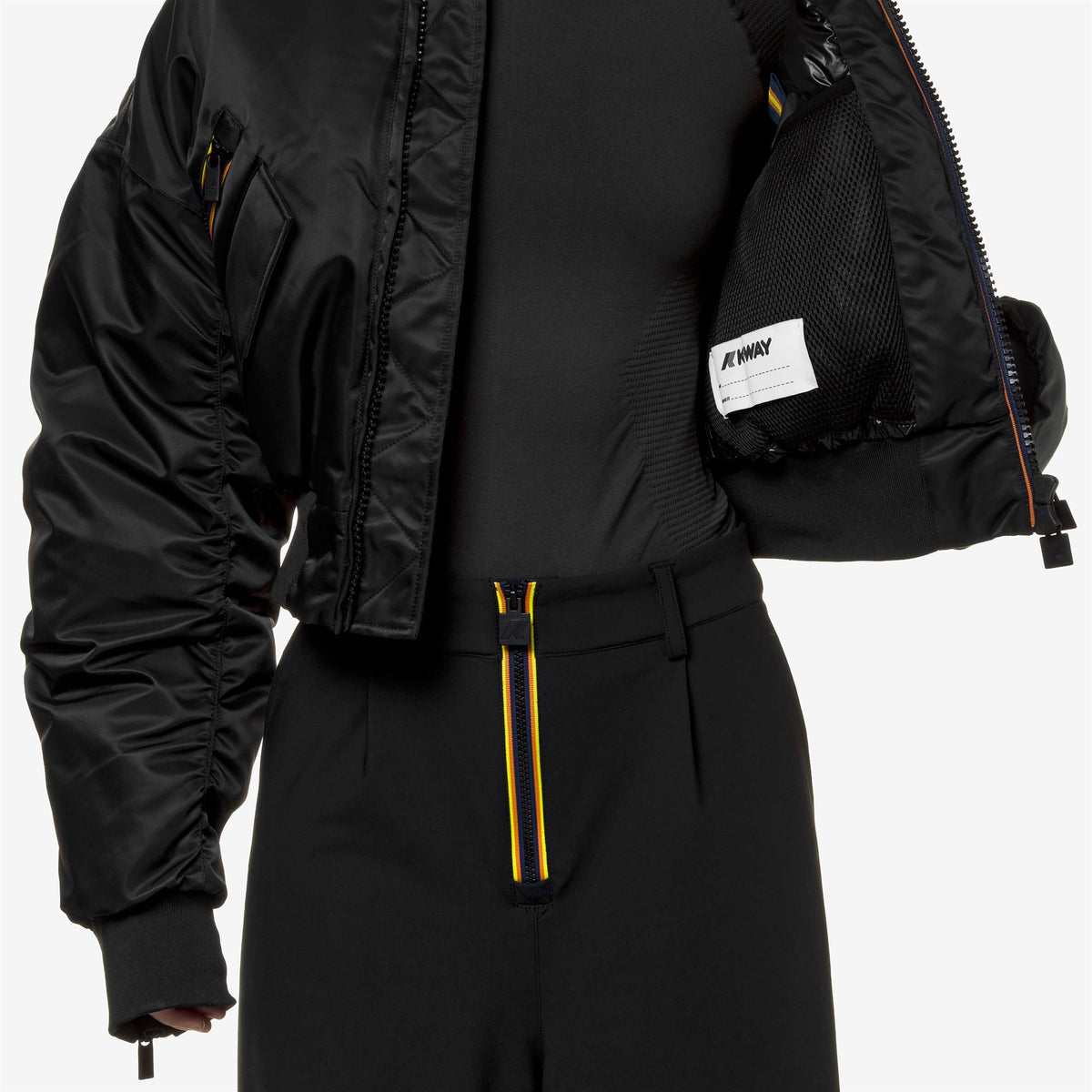 Jackets_Woman_LONCROP THERMO SHINY TWILL_Short_Black Pure - Commercial 7