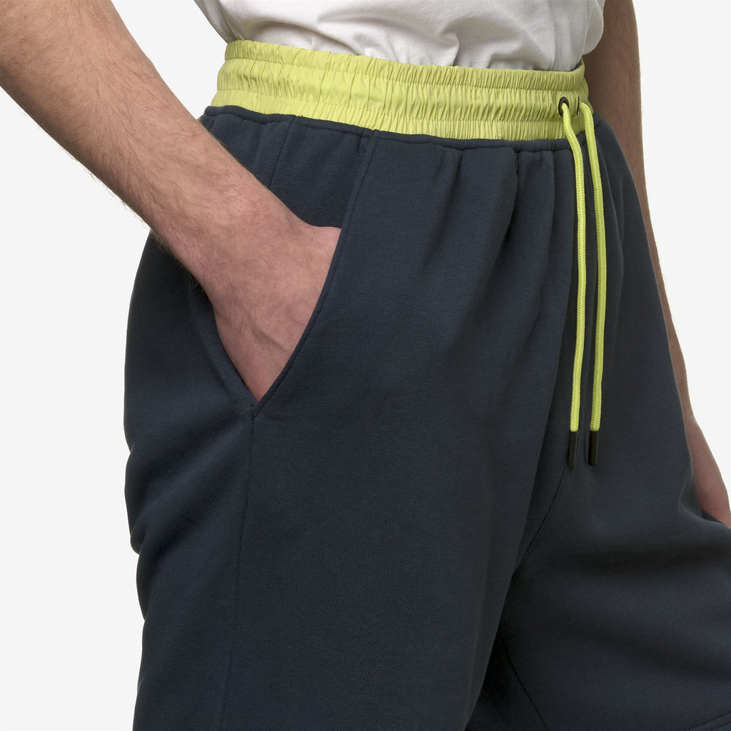 Shorts_Unisex_LE VRAI NESTOR NYLON PC_Sport Shorts_Blue Depth-Green Celery - Commercial 7