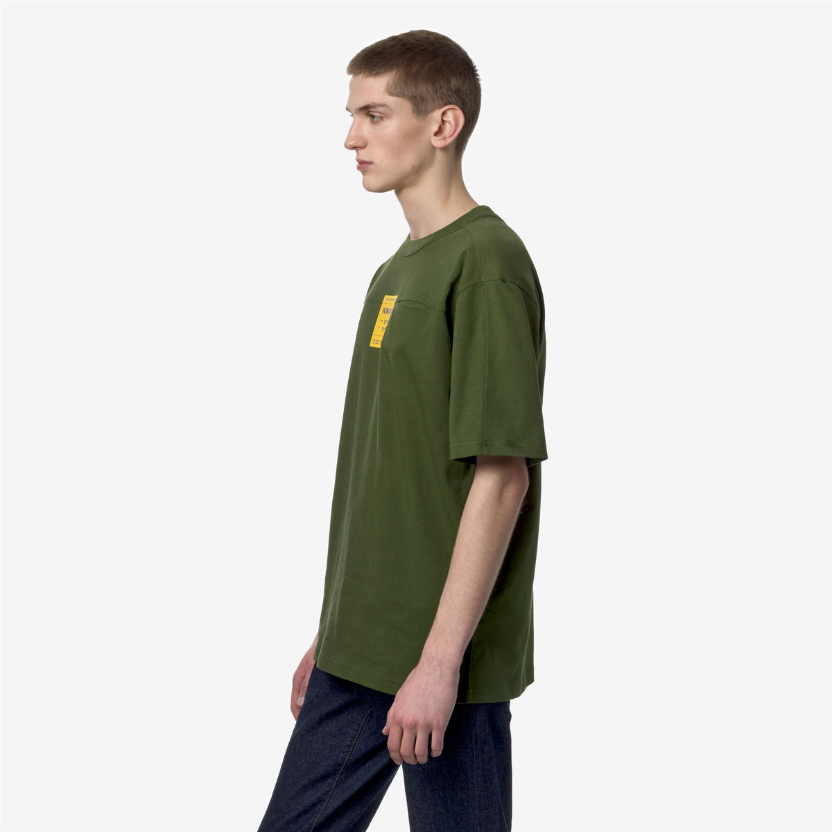 T-Shirts & Top_Man_FANTOME PRINT - POCKET_T-Shirt_Green Cypress - Yellow Mimosa - Blue Fiord - Commercial 5