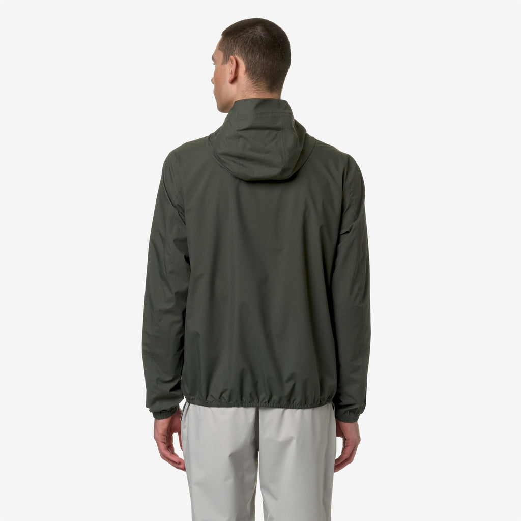 Jackets_MAN_JACK STRETCH DOT_Short_GREEN BLACKISH - Commercial 6