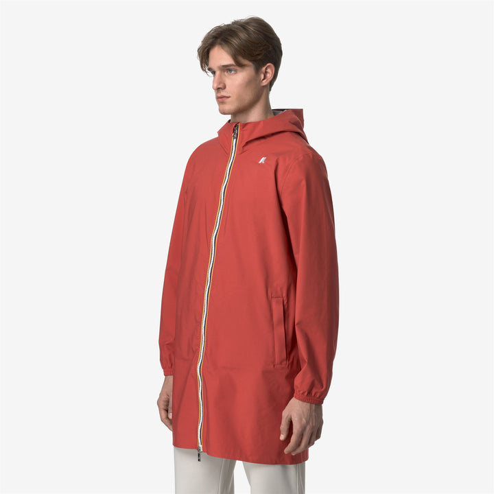 Chaqueta impermeable marrón roja para hombre de 3/4 con tela elástica 4