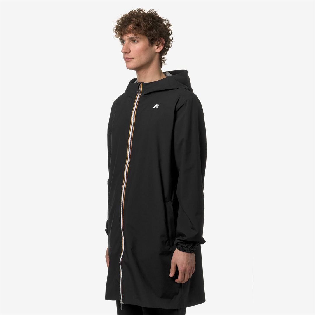 Chaqueta impermeable negra y gris para hombre 3/4 con tela elástica main