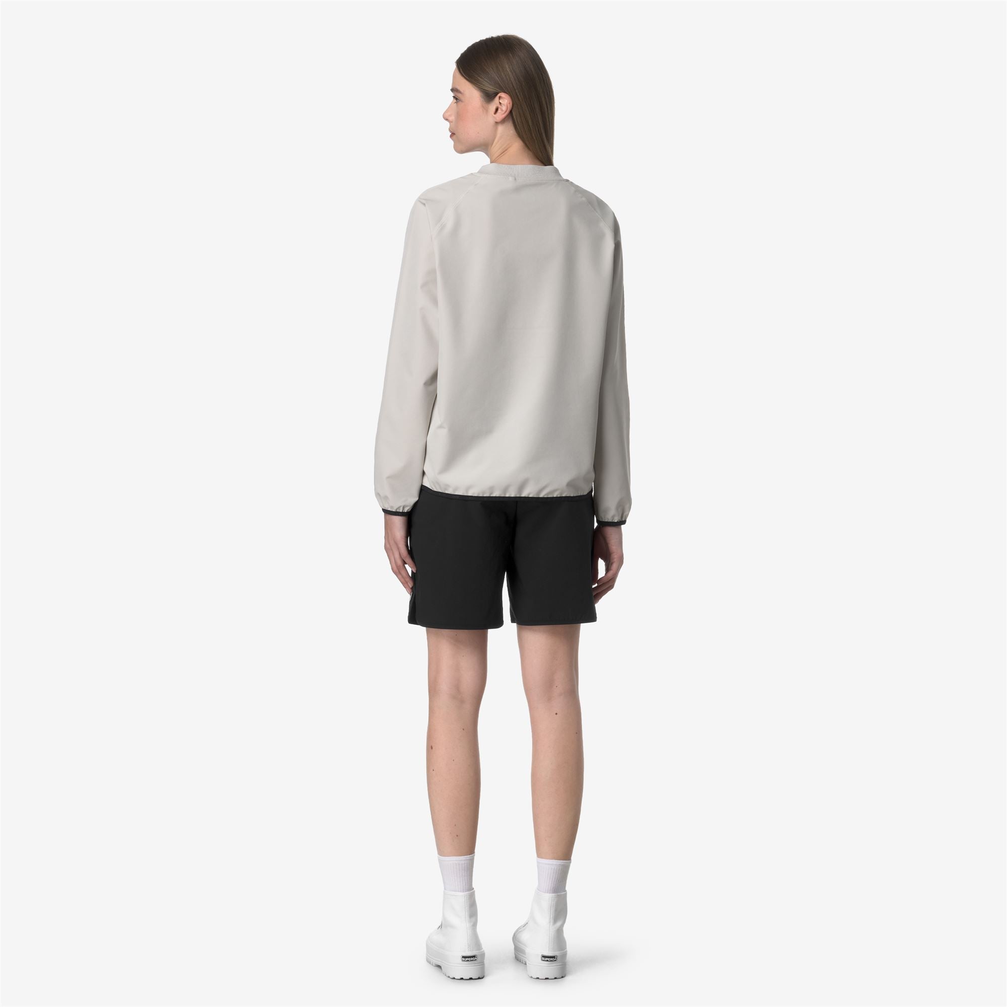 Shorts_WOMAN_HIKY_Sport Shorts_Black Pure - Commercial 6