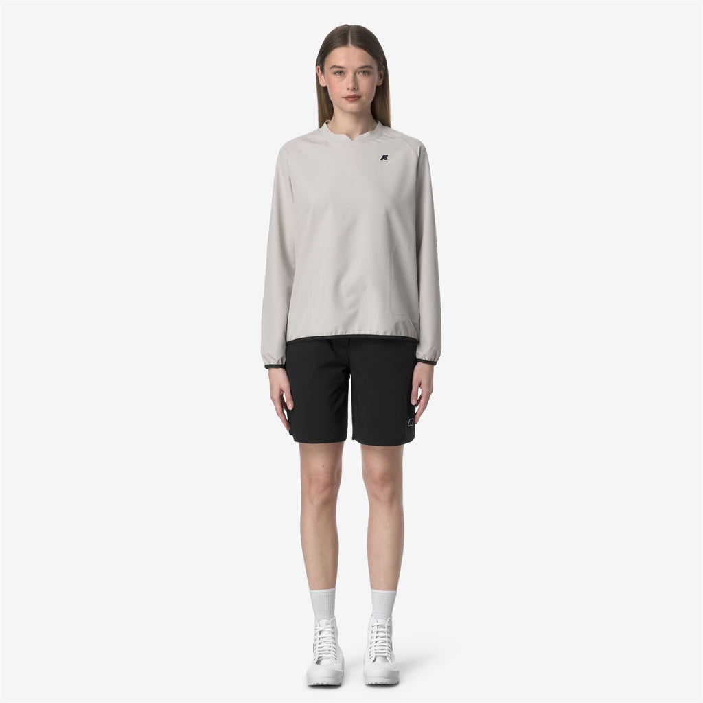 Shorts_WOMAN_HIKY_Sport Shorts_Black Pure - Commercial 4