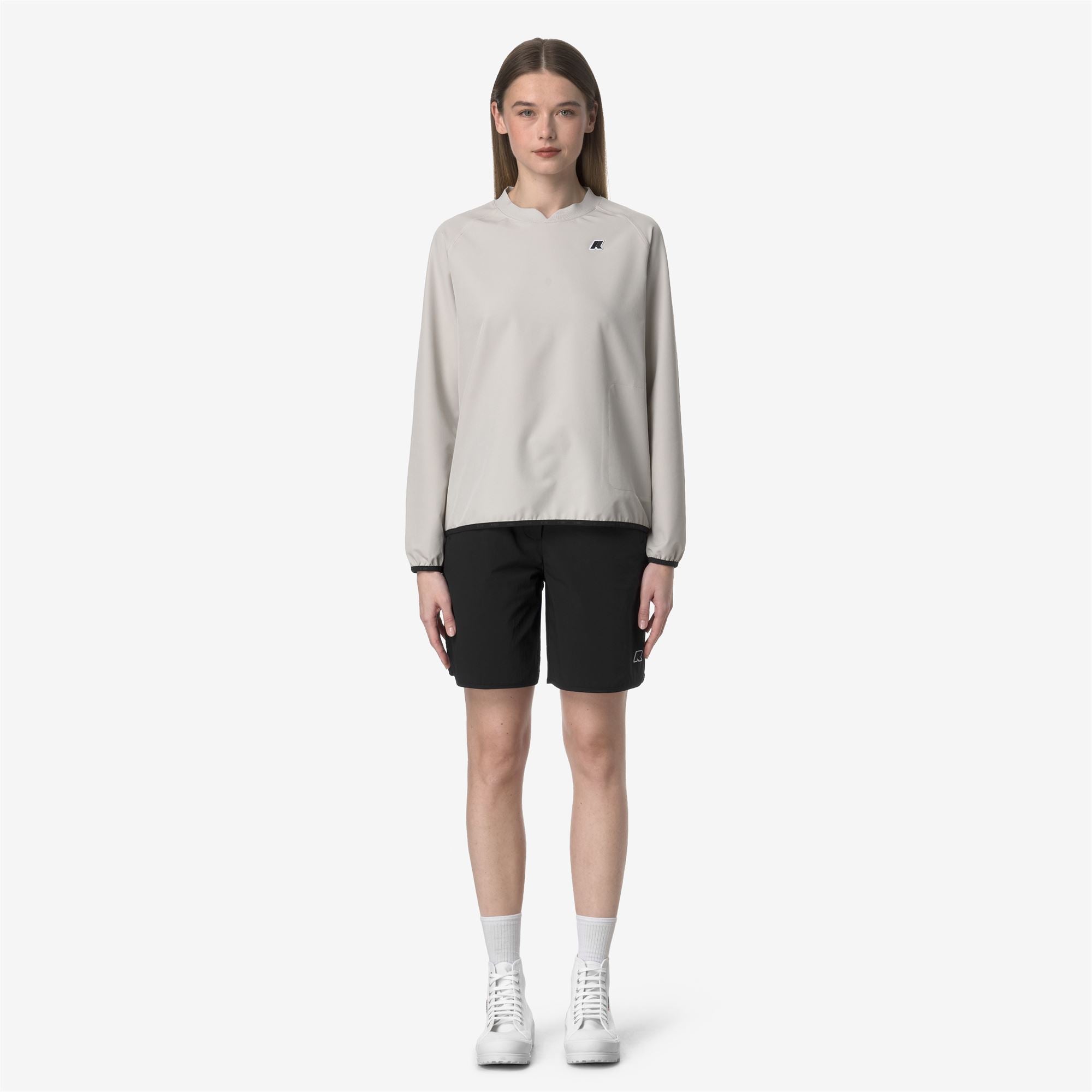 Shorts_WOMAN_HIKY_Sport Shorts_Black Pure - Commercial 4